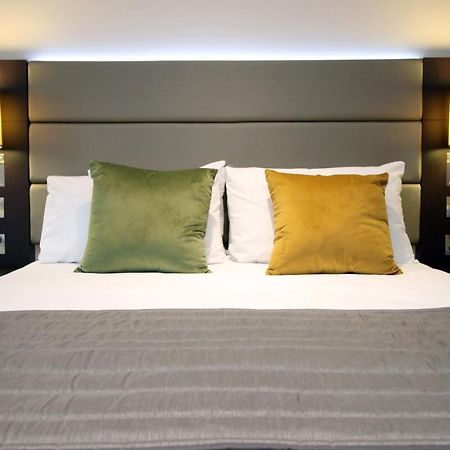 Silurian Hotel Newport Нюпорт Екстериор снимка