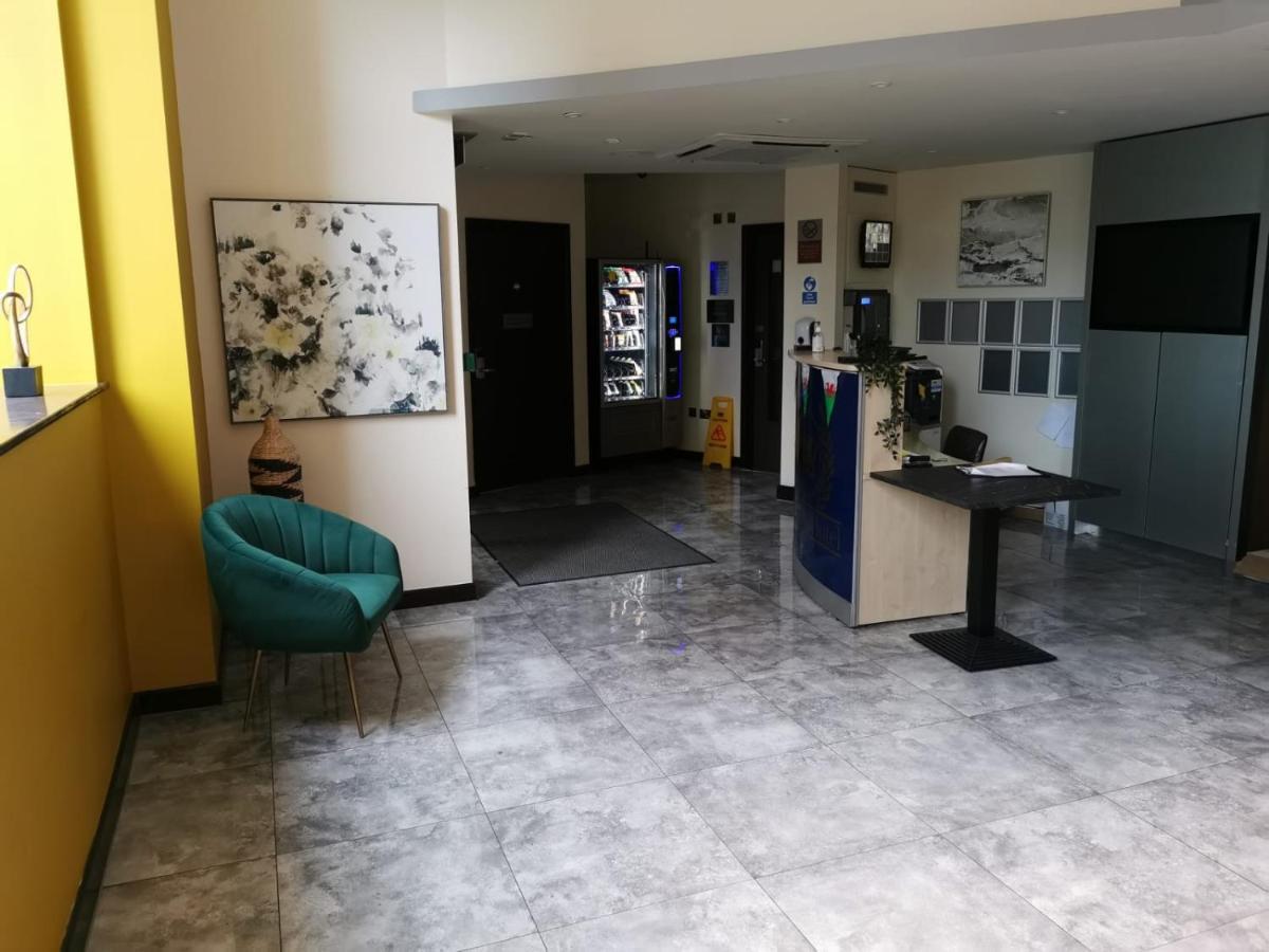 Silurian Hotel Newport Нюпорт Екстериор снимка