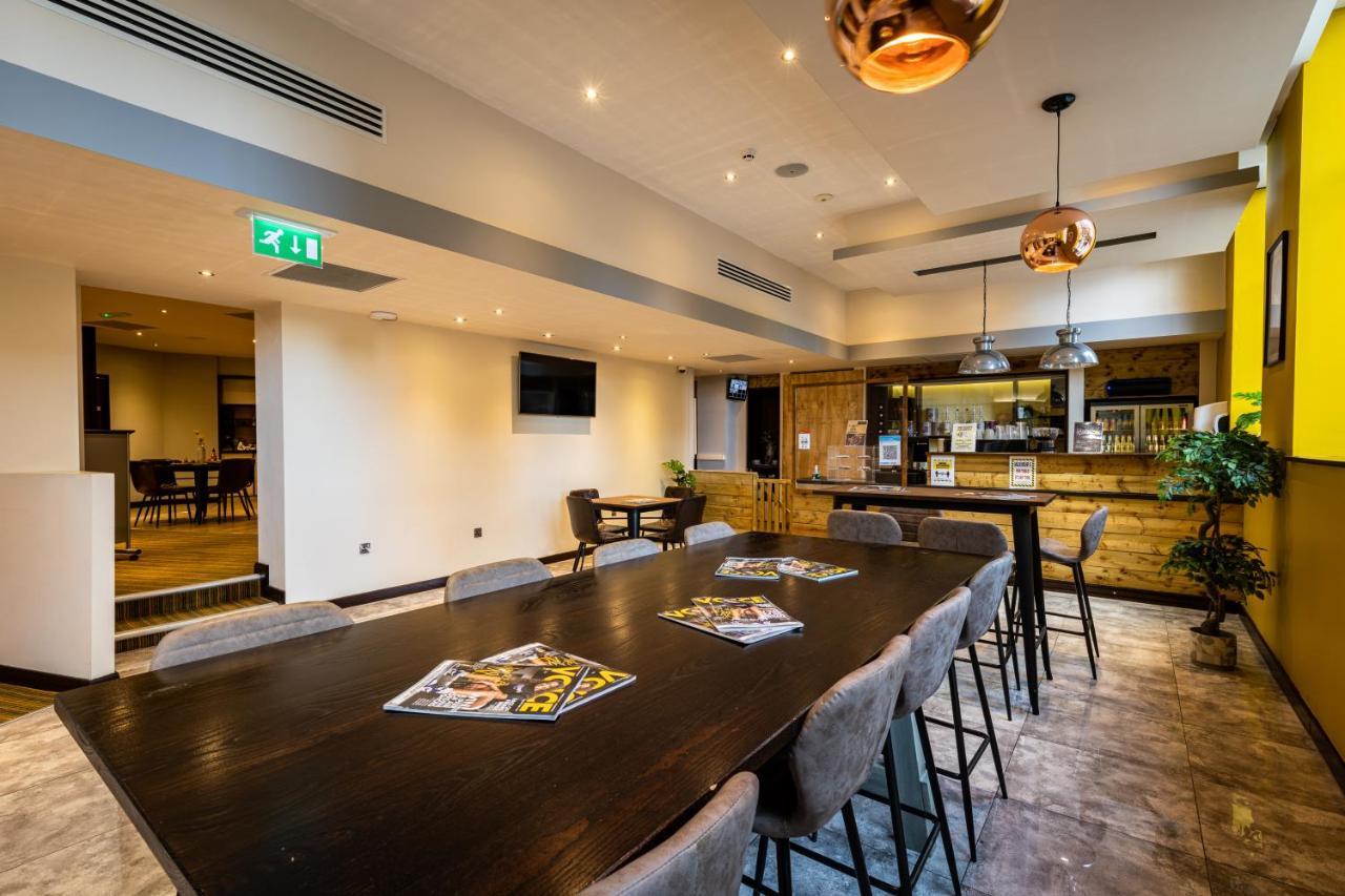 Silurian Hotel Newport Нюпорт Екстериор снимка