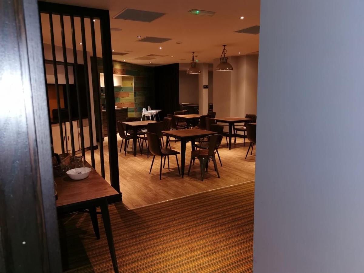 Silurian Hotel Newport Нюпорт Екстериор снимка