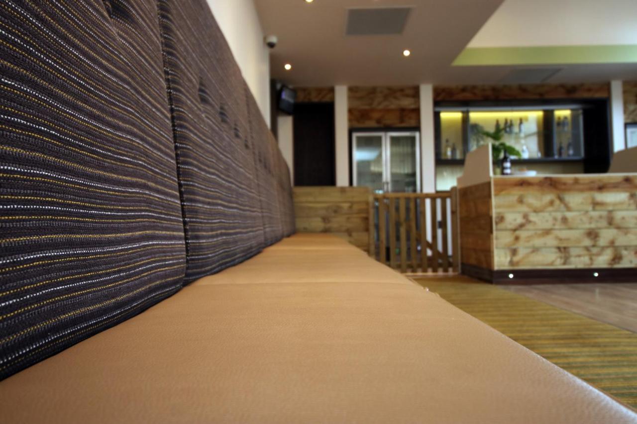 Silurian Hotel Newport Нюпорт Екстериор снимка